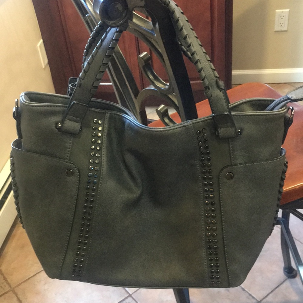 Gray  Pocketbook
